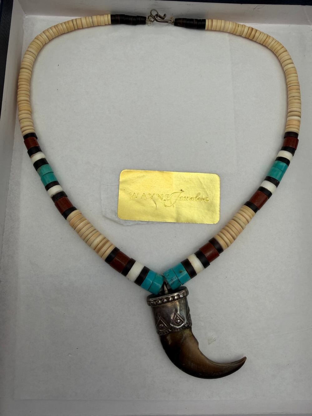 Vintage Southwestern Style Claw Pendant Beaded Necklace With Box Wayne Jewelers